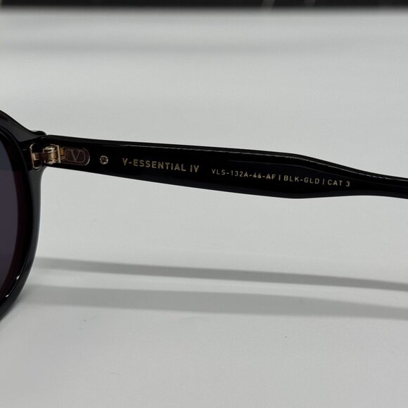 NEW VALENTINO VLS-132A BLACK ROUND SUNGLASSES VALENTINO - Picture 8 of 9